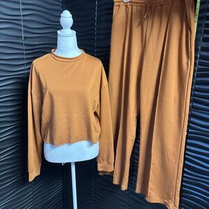 2 Piece Set With Cropped Top -D308